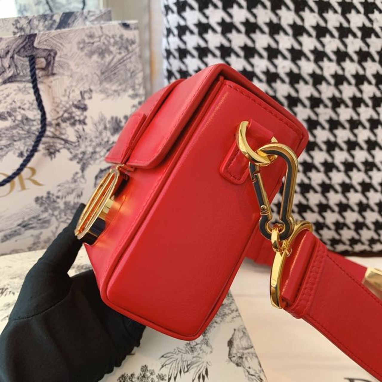 DI Mini 30 Montaigne Bag Gold Toned Hardware Red For Women 18cm/7in CD