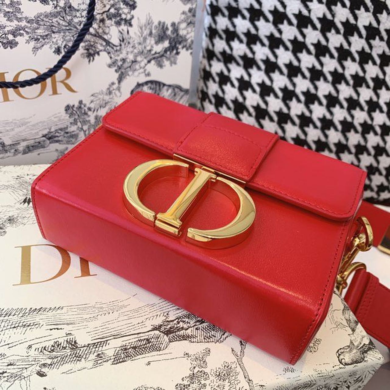 DI Mini 30 Montaigne Bag Gold Toned Hardware Red For Women 18cm/7in CD