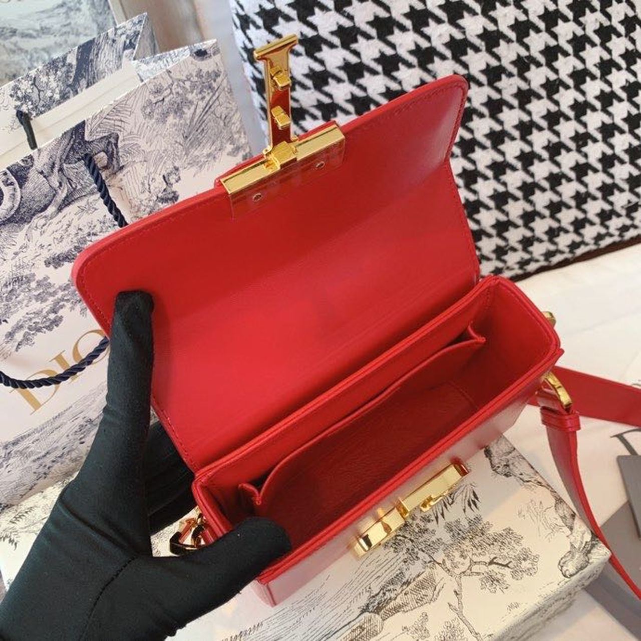 DI Mini 30 Montaigne Bag Gold Toned Hardware Red For Women 18cm/7in CD