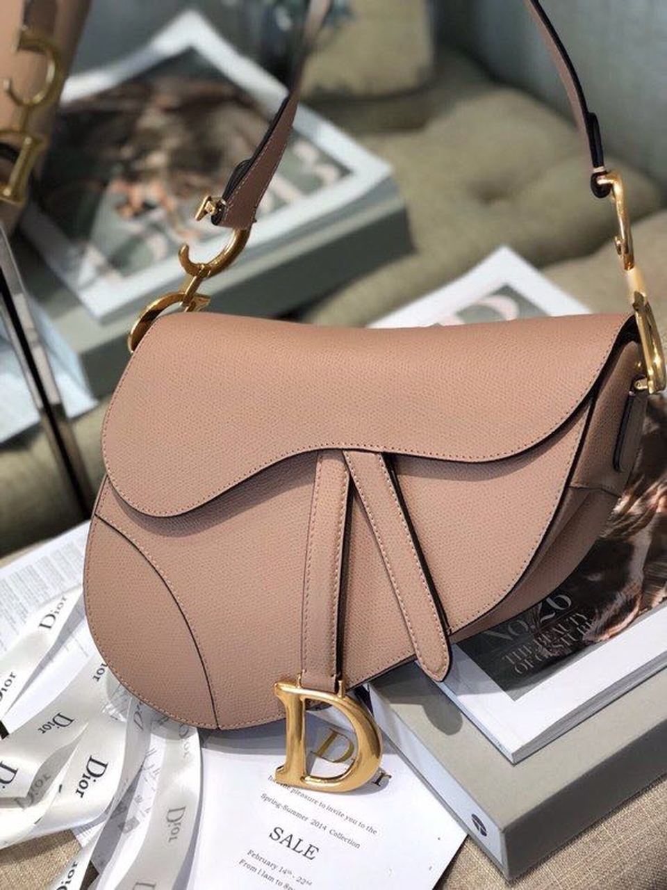 DI Warm Taupe Grained Saddle Bag Gold Toned Hardware Canvas For Women 25cm/10in CD M0446CBAA_M45M