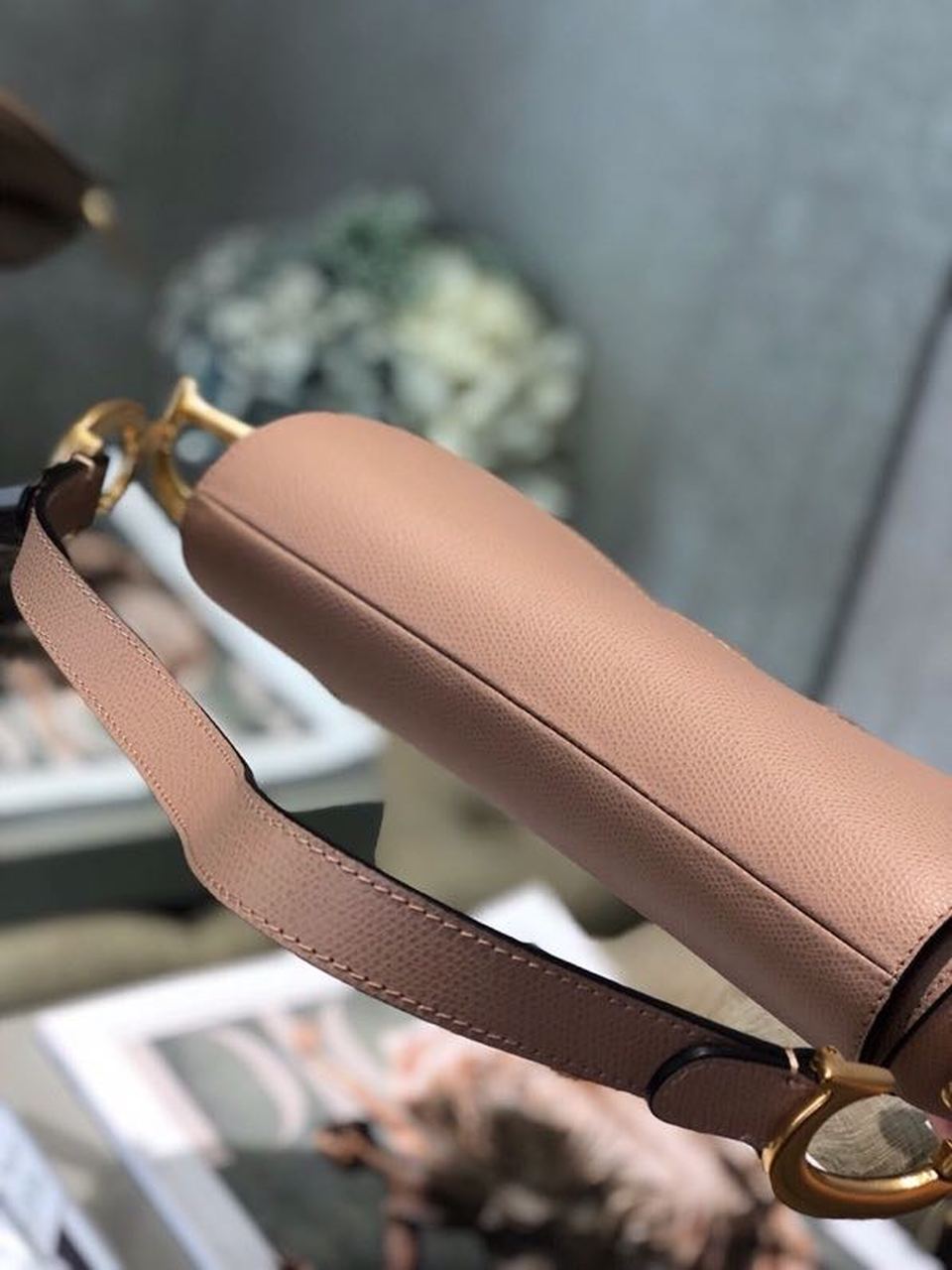 DI Warm Taupe Grained Saddle Bag Gold Toned Hardware Canvas For Women 25cm/10in CD M0446CBAA_M45M