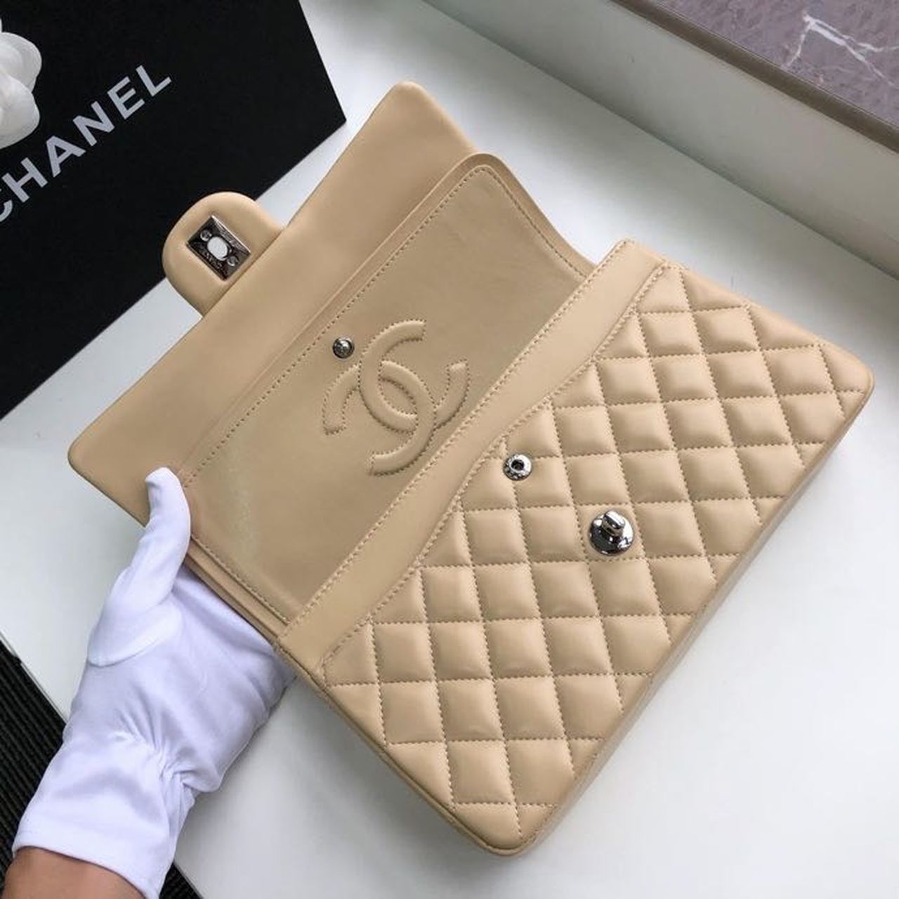 Chanel Classic Handbag Silver Hardware Beige For Women, Women’s Bags, Shoulder And Crossbody Bags 10.2in/26cm A01112