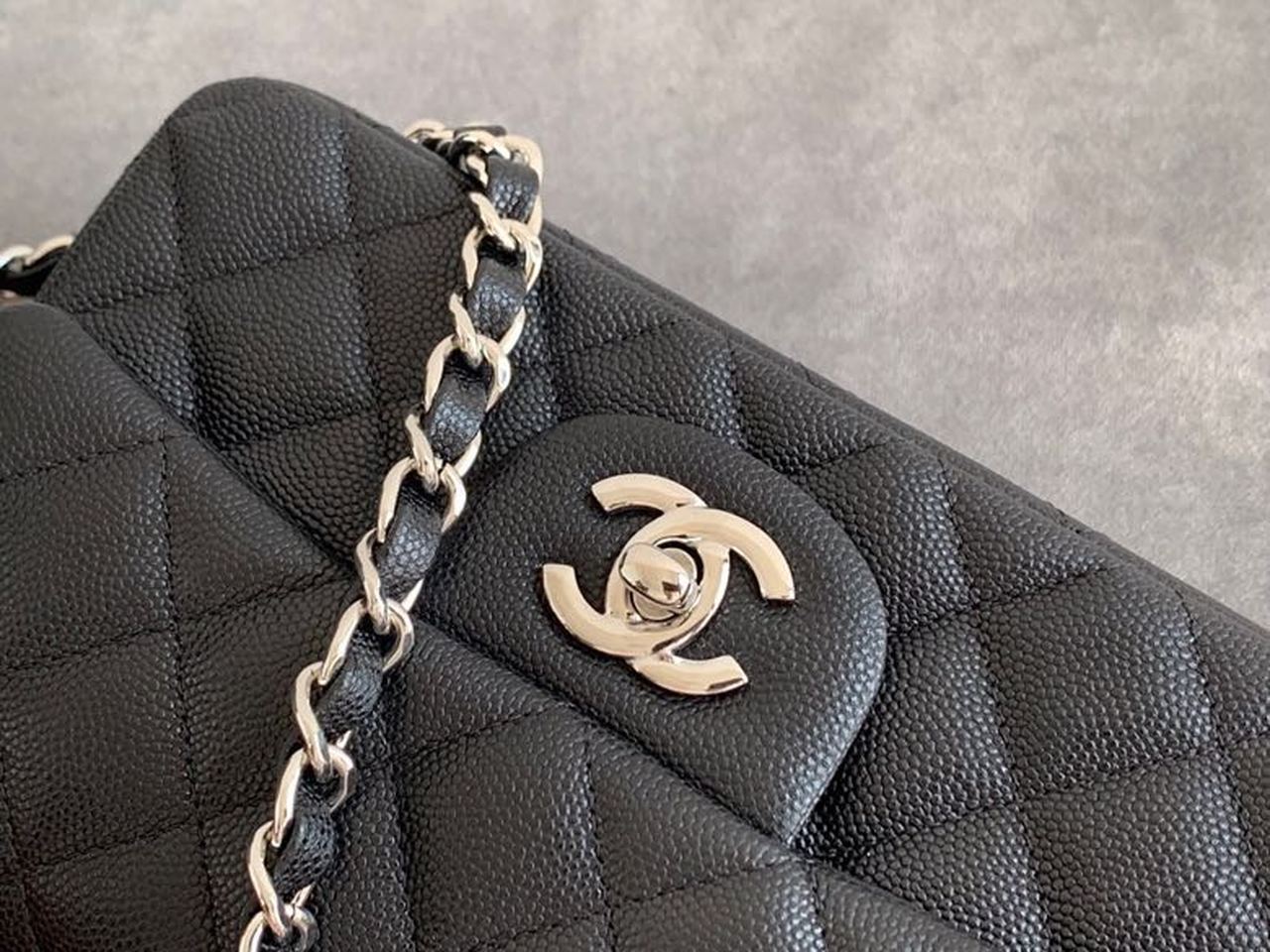 ChanelSmall Classic Handbag Rose Gold Toned Hardware Black For Women, Women’s Bags, Shoulder and Crossbody Bags 7.8in/20cm A01113