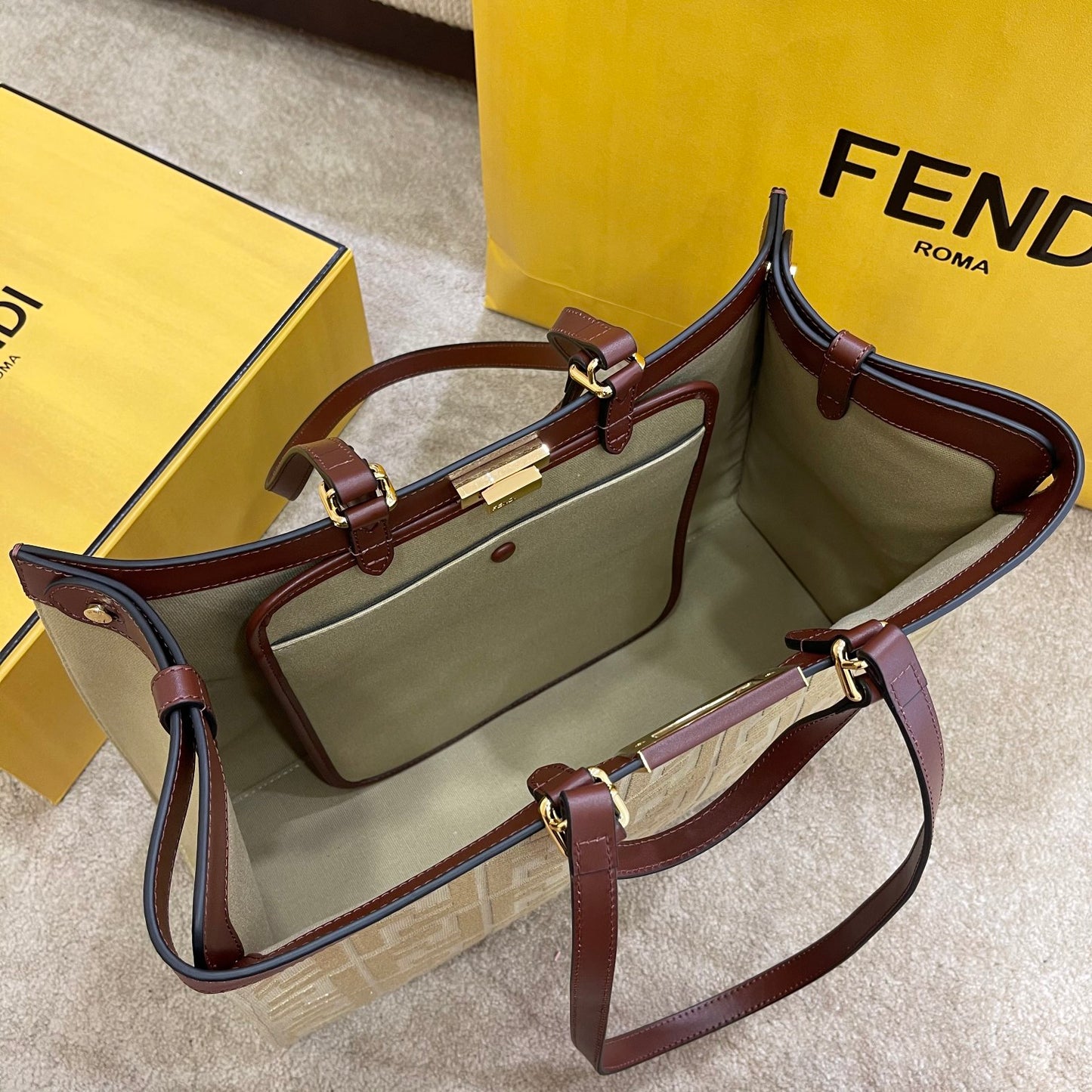 FI Peekaboo X-tote Bag Beige Canvas For Women, Women’s Handbags, Shoulder Bags 16.1in/41cm FF 8BH374