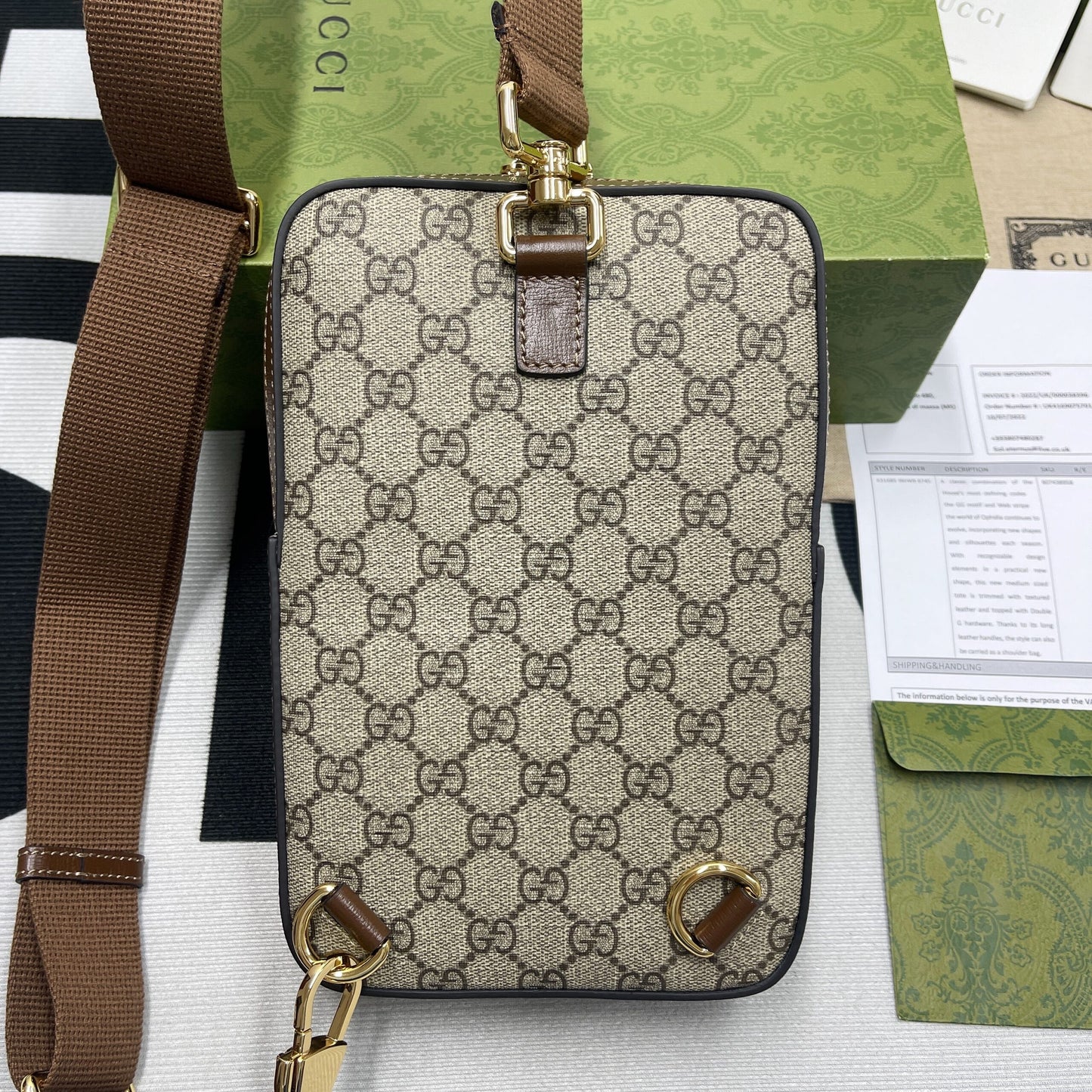 gg Sling Backpack With Interlocking G Beige And Ebony gg Supreme Canvas For Men 9.4in/24cm gg 696016 92THG 8563