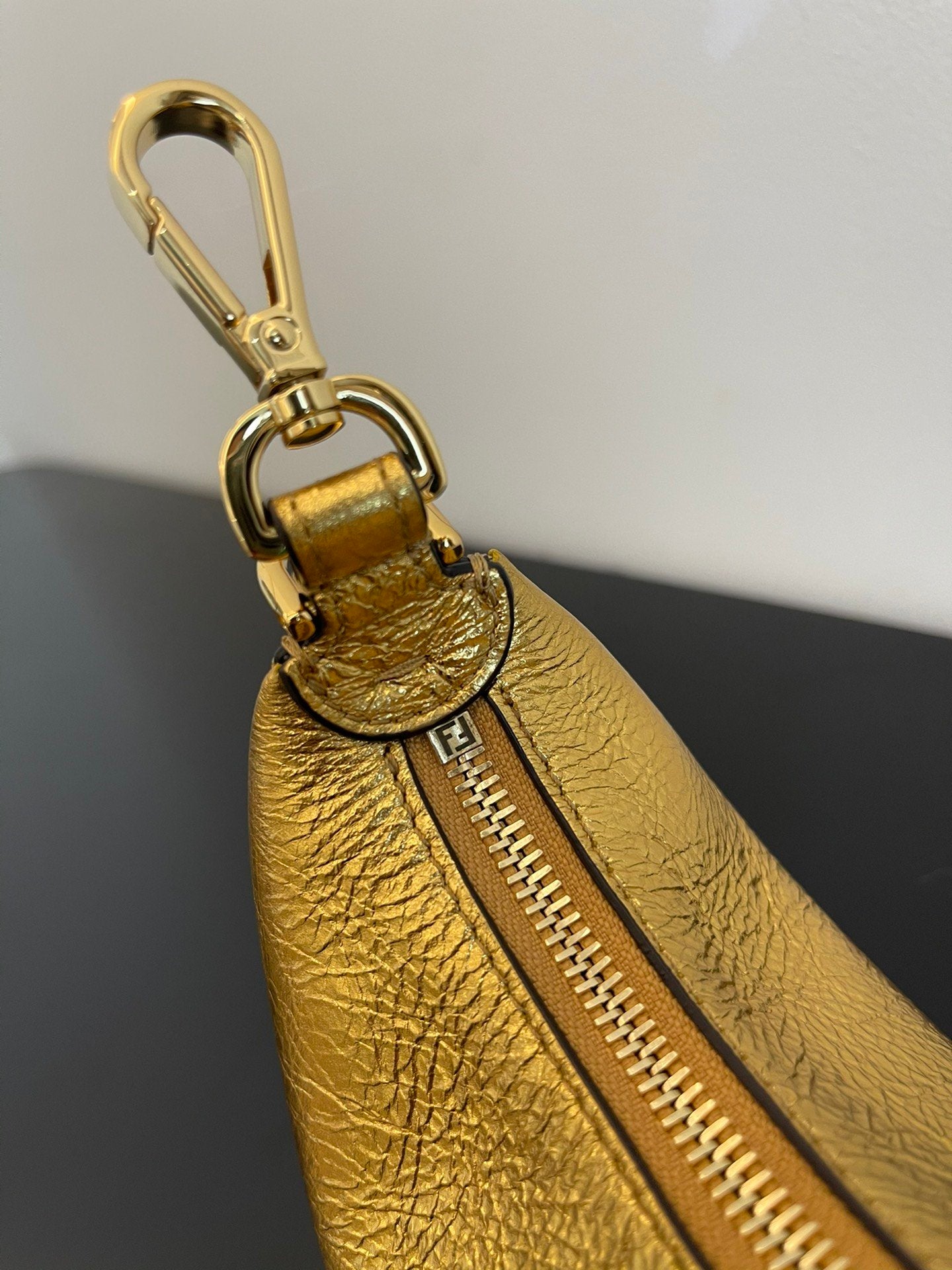 FI Nano FIgraphy Gold For Women, Women’s HandBags 6.7in/17cm FF 7AS089