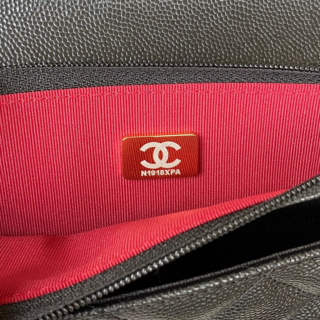 Chanel Clutch With Chain Gold Hardware Black For Women, Women’s Handbags, Shoulder Bags 7.1in/18cm AP2860