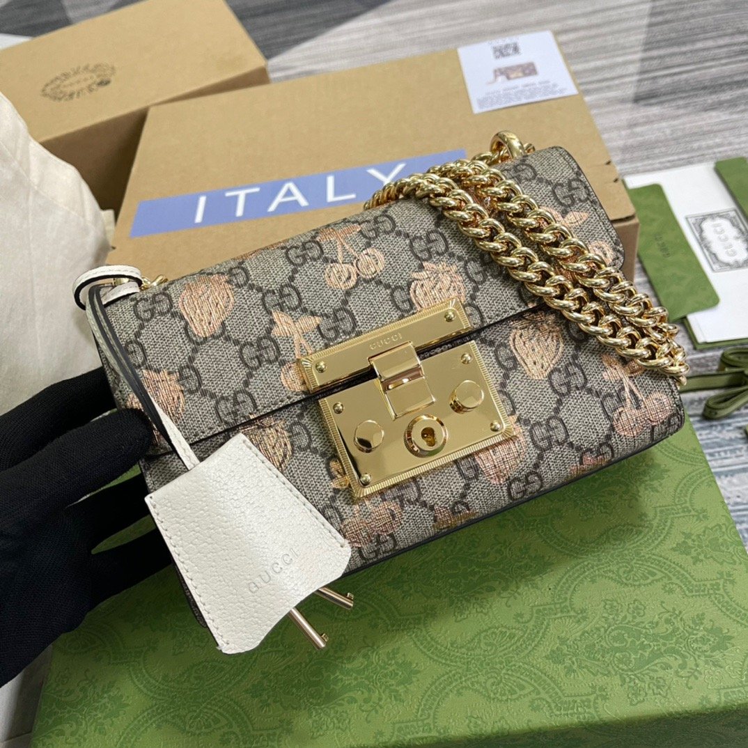 gg Padlock Small gg Strawberry Shoulder Bag Beige For Women, Women’s Bags 7.9in/20cm gg