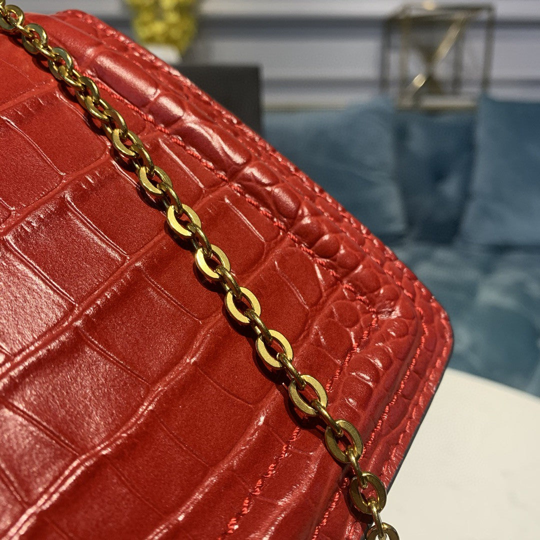 DG Small Devotion Bag Red For Women 7.5in/19cm DG