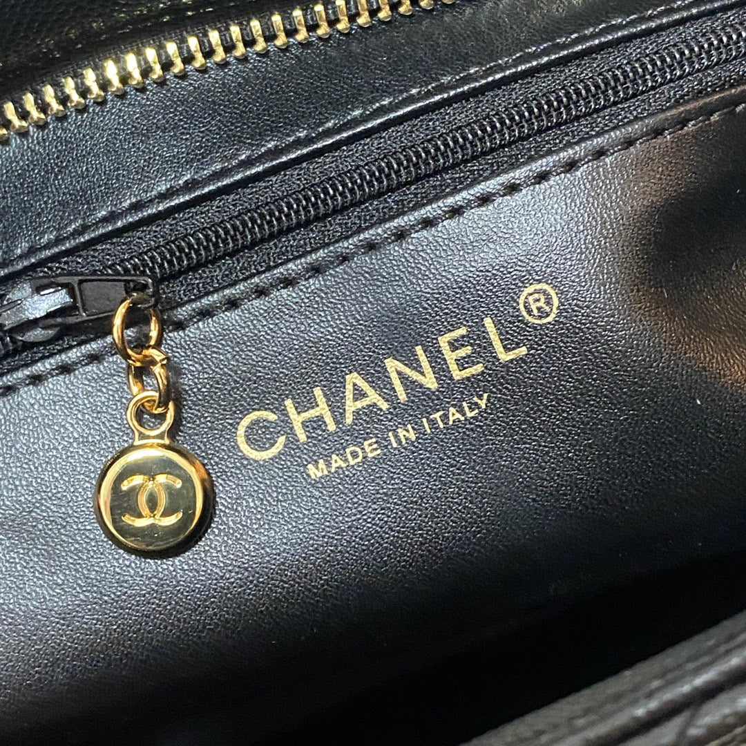 ChanelMedallion Tote Gold Hardware Caviar Black For Women, Women’s Handbags, Shoulder Bags 15.6in/32cm