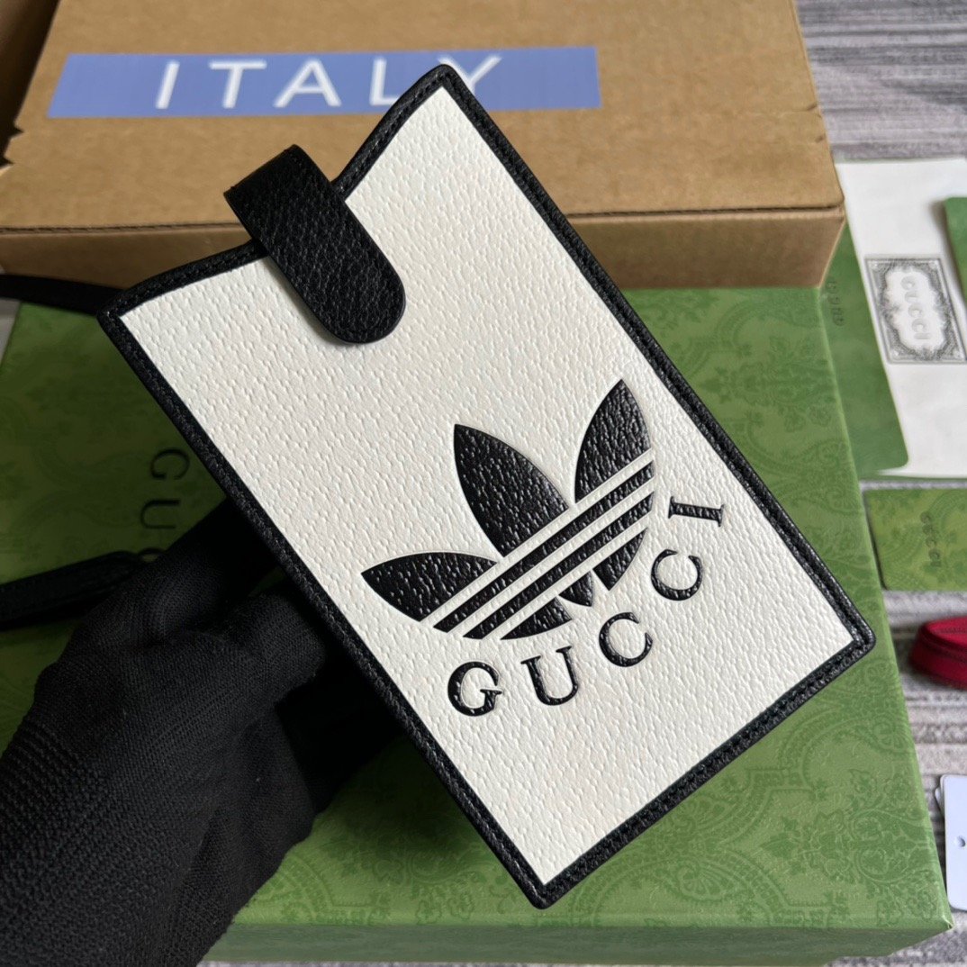 gg x Adidas Phone Case White For Women, Women’s Bags 7.3in/18cm gg