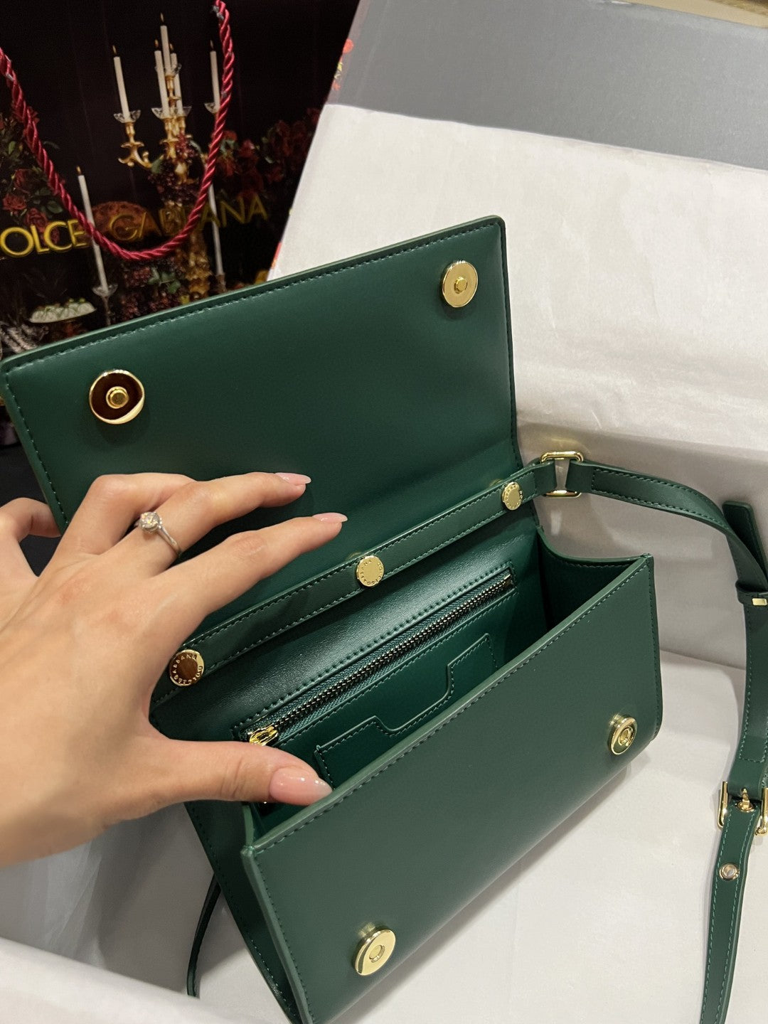 DG 3.5 Clutch Green For Women 8.3in/21cm DG