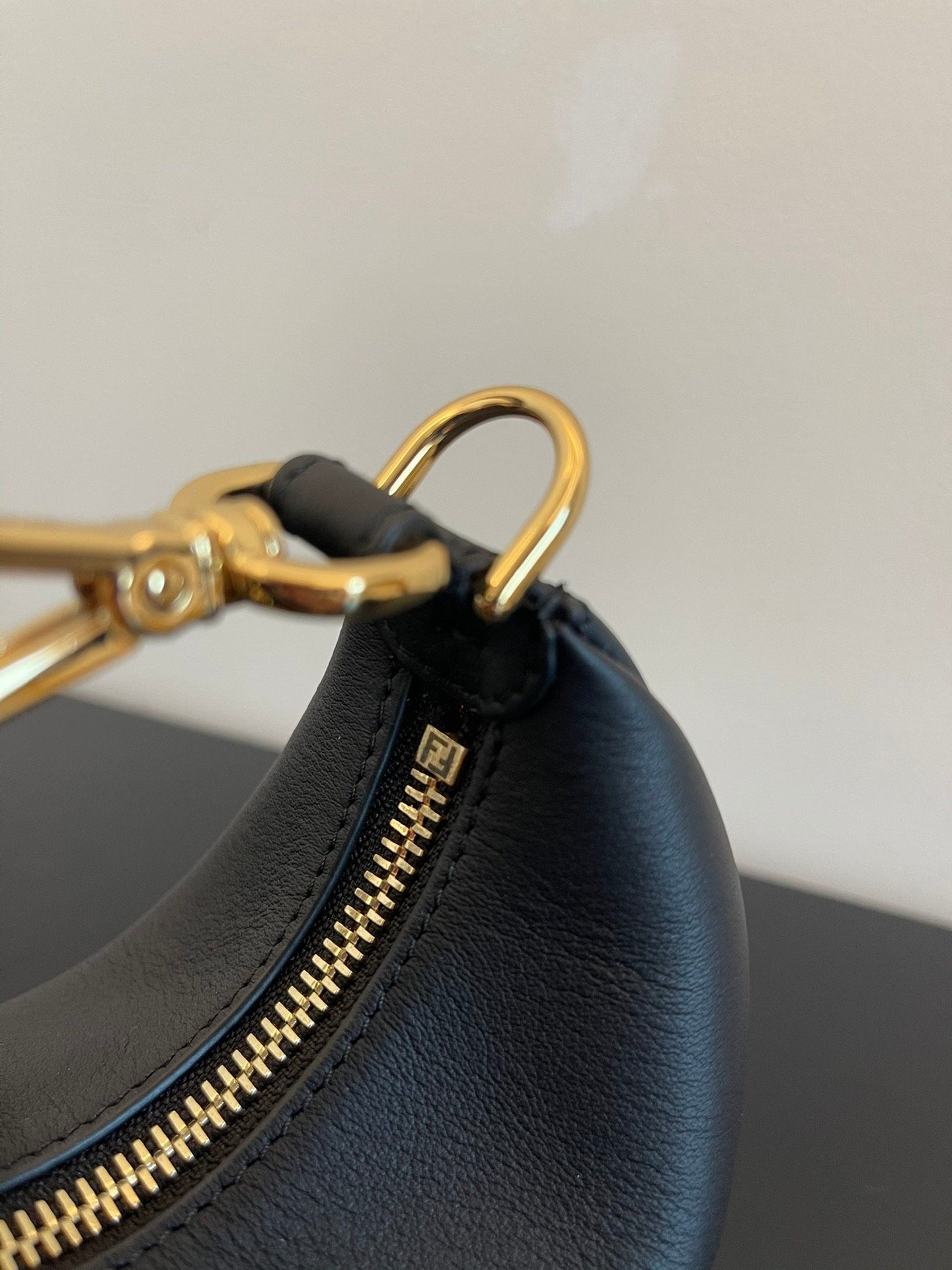 FI Nano FIgraphy Black For Women, Women’s HandBags 6.7in/17cm FF 8BR798A5DYF1HEJ