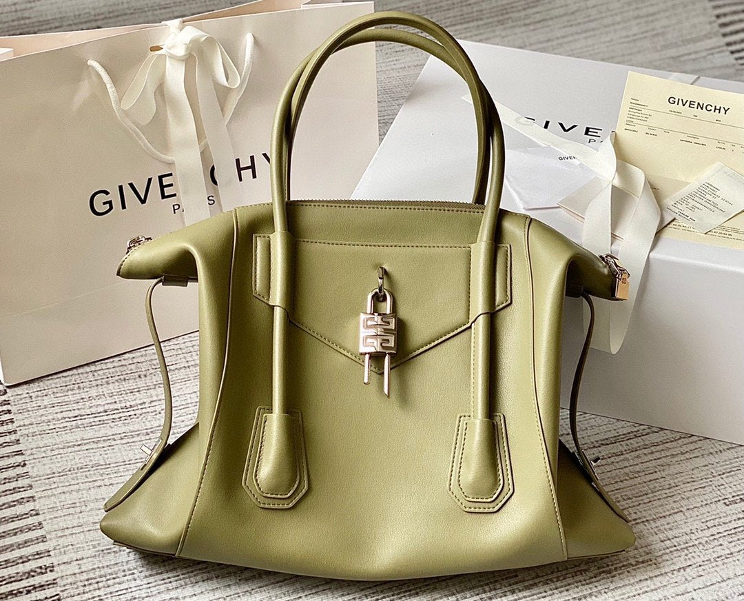 gv Small Antigona Soft Bag Green For Women, Handbags, Shoulder Bags 17.7in/45cm GVC