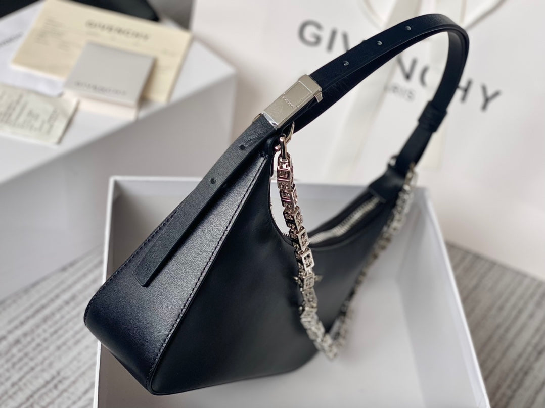 gv Small Moon Cut Out Bag Black For Women, Handbags, Shoulder Bags 9.8in/25cm GVC BB50LGB1A4-001