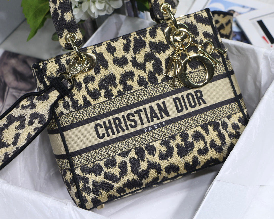 DI Medium Lady D-Lite Bag Black Gold, For Women, Women’s Handbags 24cm/9.5in CD M0565ORHM_M918