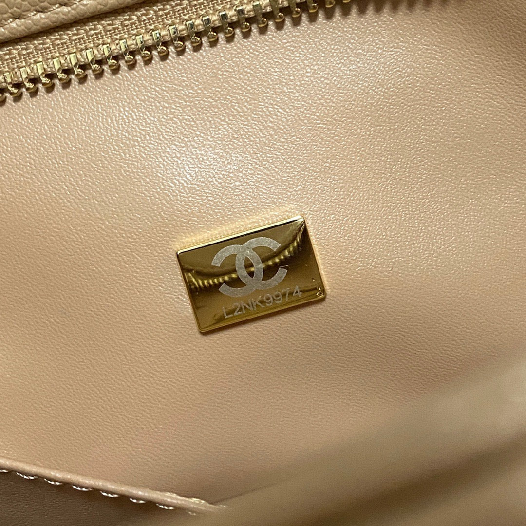 ChanelMedallion Tote Gold Hardware Caviar Yellow For Women, Women’s Handbags, Shoulder Bags 15.6in/32cm