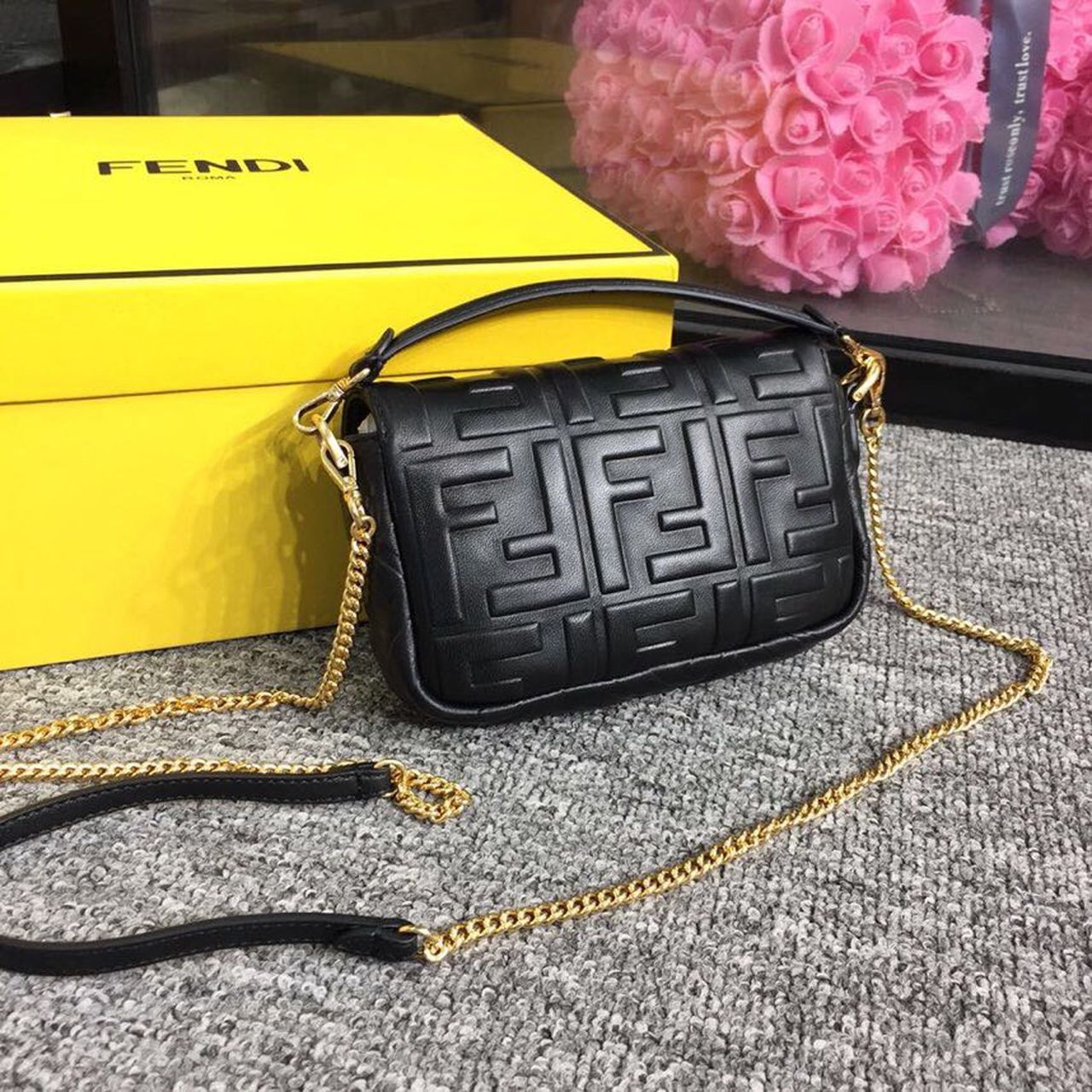 FI Baguette Nappa Black For Women, Women’s Handbags, Shoulder And Crossbody Bags 7.4in/19cm FF 8BS017A72VF15ZW