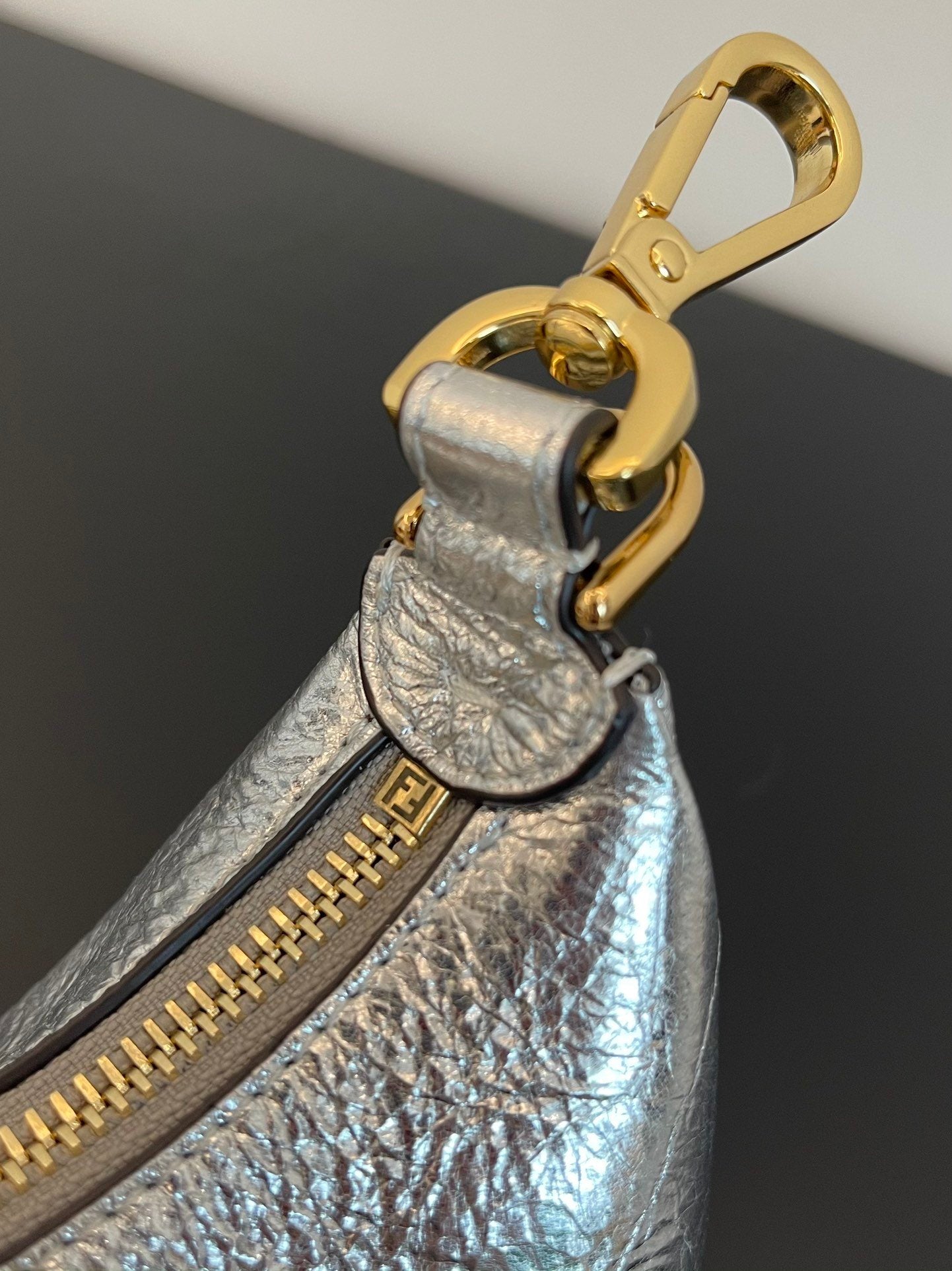 FI Nano FIgraphy Silver For Women, Women’s Handbags 6.7in/17cm FF 7AS089AISPF1HIC