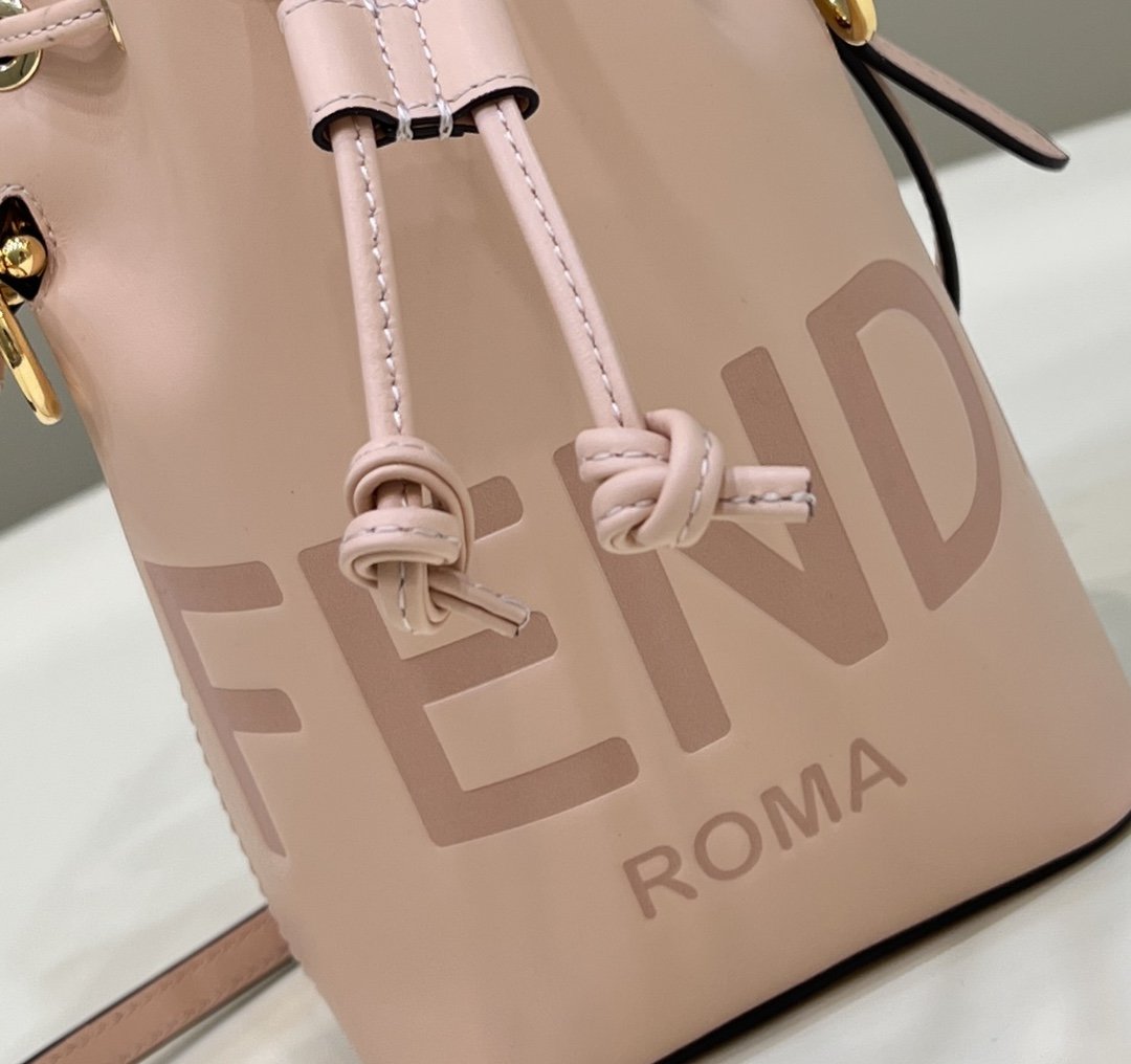 FI Mon Tresor Pale Pink For Women, Women’s Handbags, Shoulder And Crossbody Bags 7.1in/18cm FF 8BS010AC9LF14N1