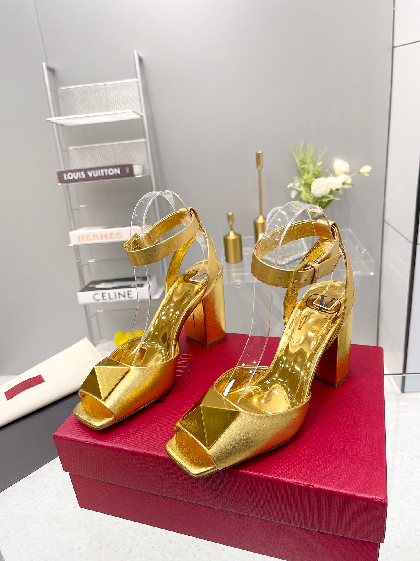 Valentino Garavani One Stud Sandal With Maxi Stud Embellishment Gold For Women XW0S0EI6CYII16
