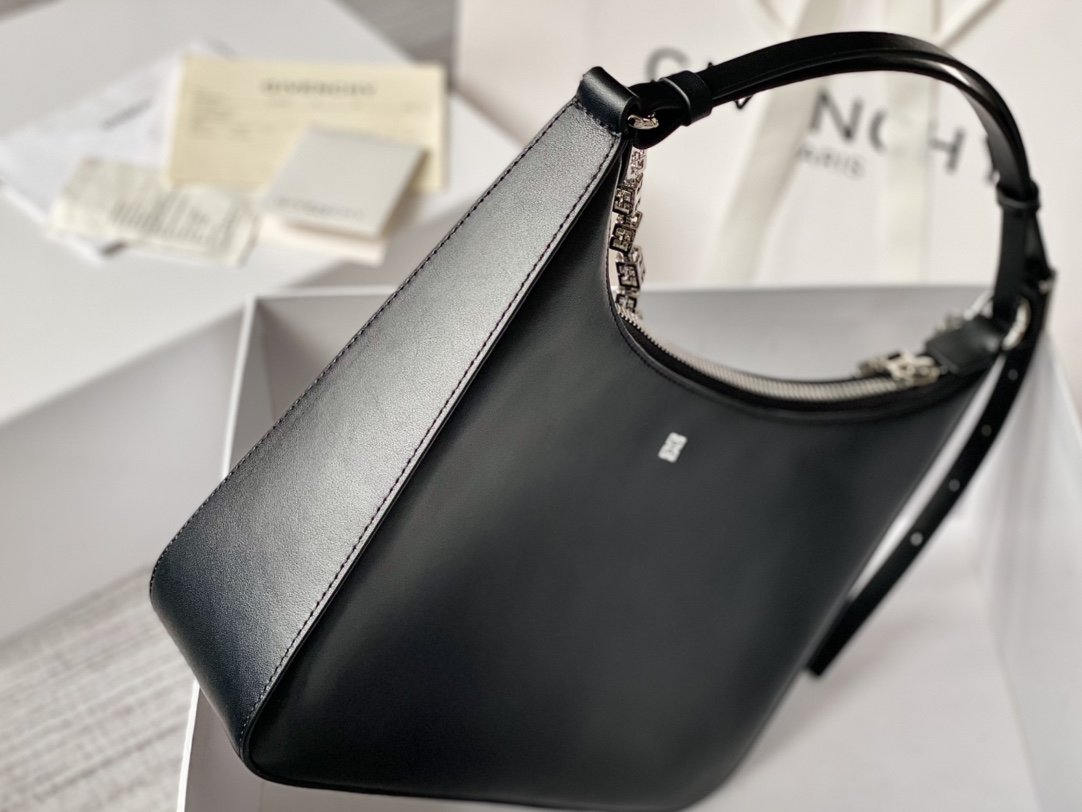gv Medium Moon Cut Out Bag Black For Women, Handbags, Shoulder Bags 11.8in/30cm GVC BB50LWB1A4-001
