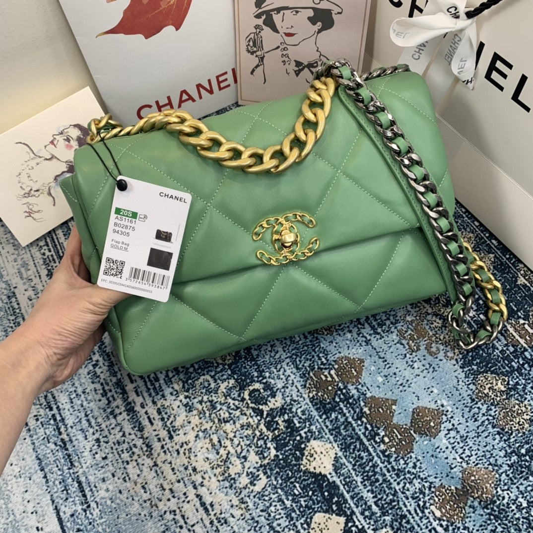 CHL 19 Flap Bag Gold Hardware Green For Women, Women’s Handbags, Shoulder Bags 10.2in/26cm AS1160