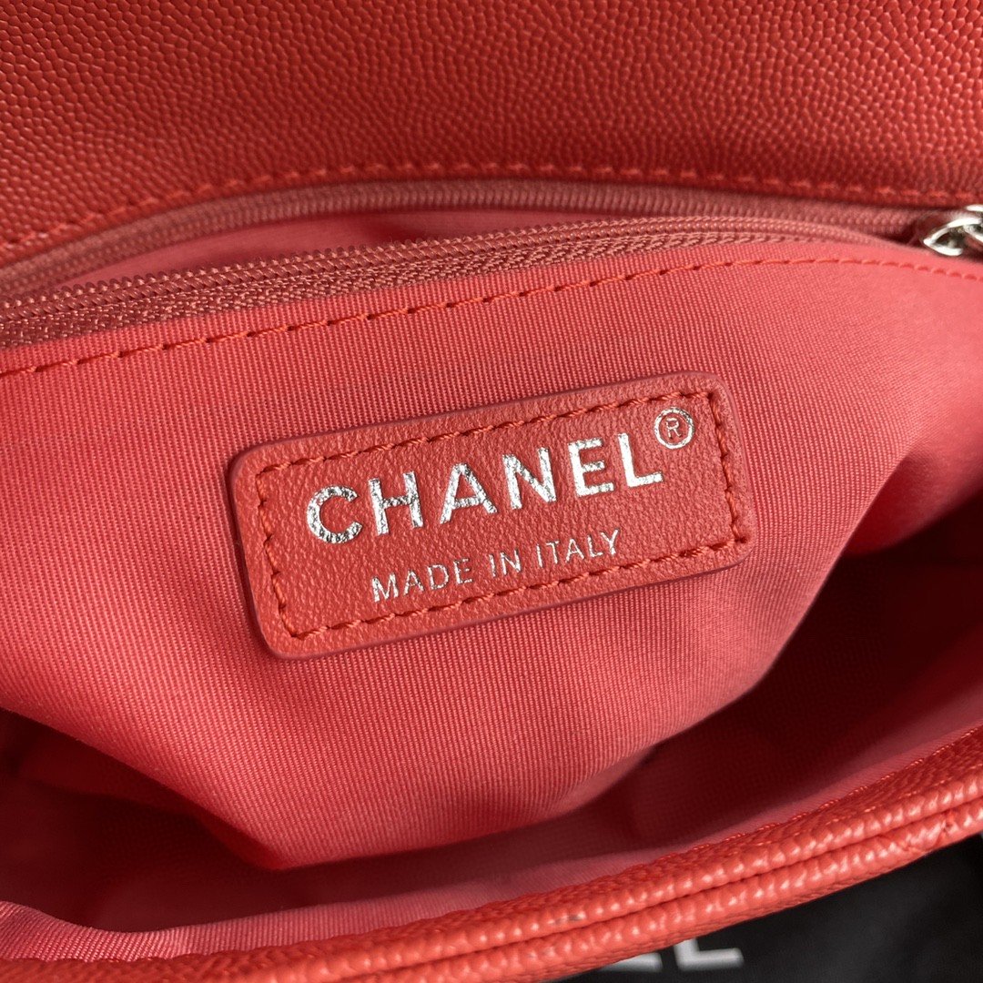 ChanelFlap Bag Red Hardware Grained Red For Women, Women’s Handbags, Shoulder Bags 9.4in/24cm AS2303