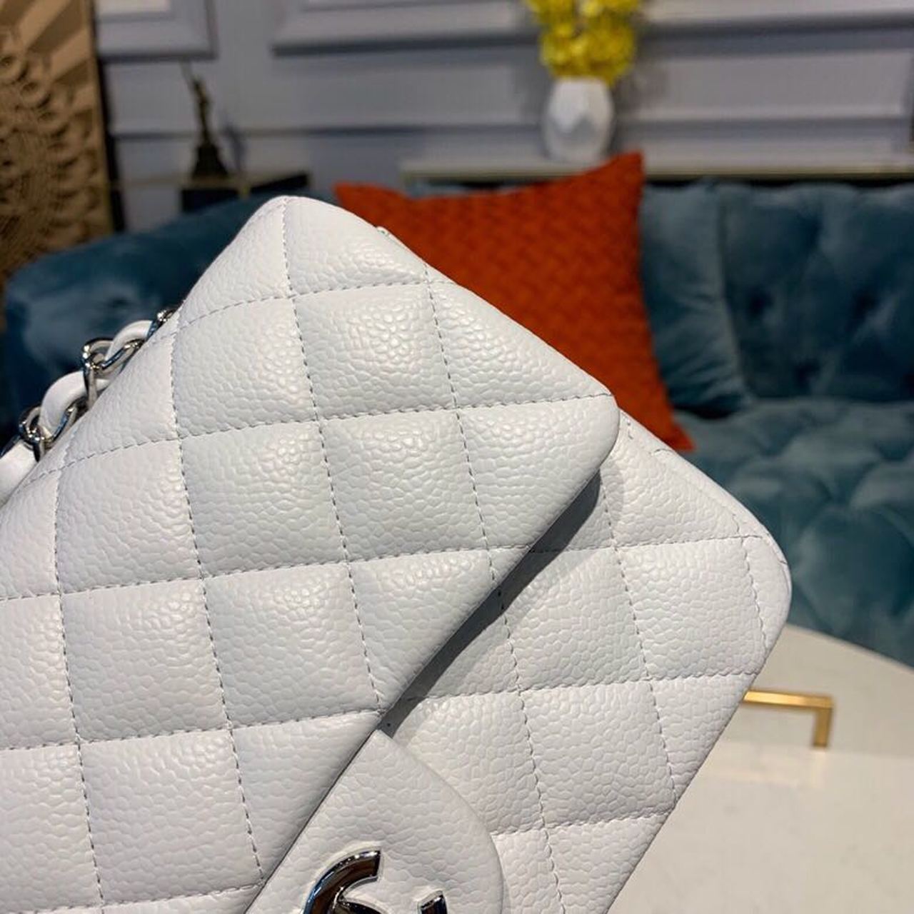ChanelSmall Classic Handbag Silver Hardware White For Women, Women’s Bags, Shoulder And Crossbody Bags 7.8in/20cm A01113