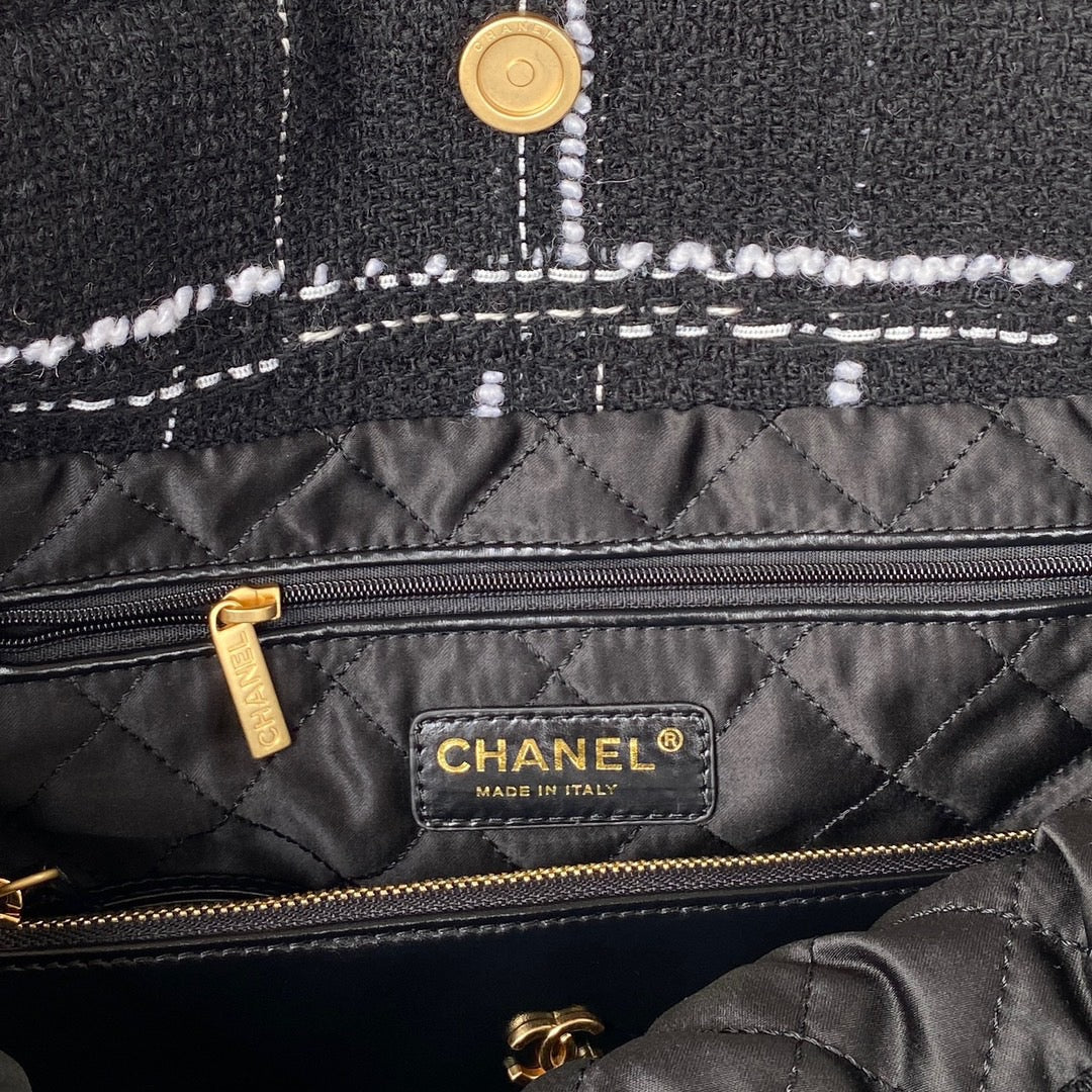 CHL 22 Handbag Gold Hardware Black For Women, Women’s Handbags, Shoulder Bags 14.2in/36cm AS3262