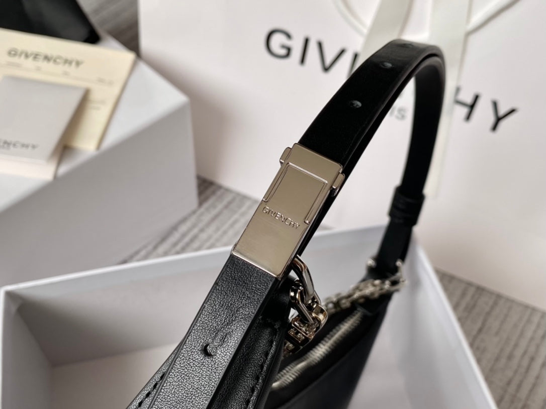 gv Small Moon Cut Out Bag Black For Women, Handbags, Shoulder Bags 9.8in/25cm GVC BB50LGB1A4-001