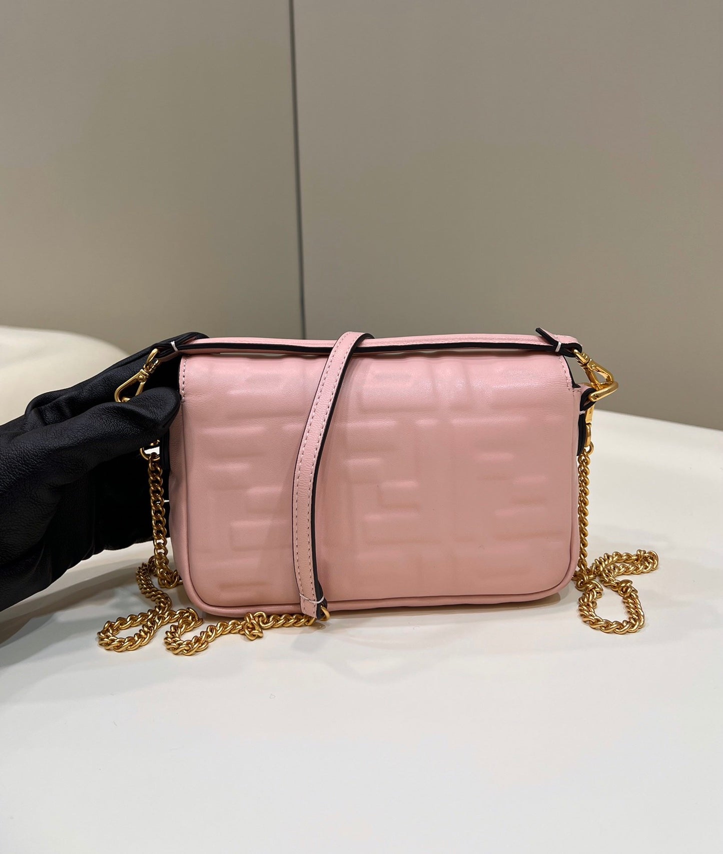 FI Baguette Pink For Women, Women’s Handbags, Shoulder And Crossbody Bags 7.5in/19cm FF 8BS017