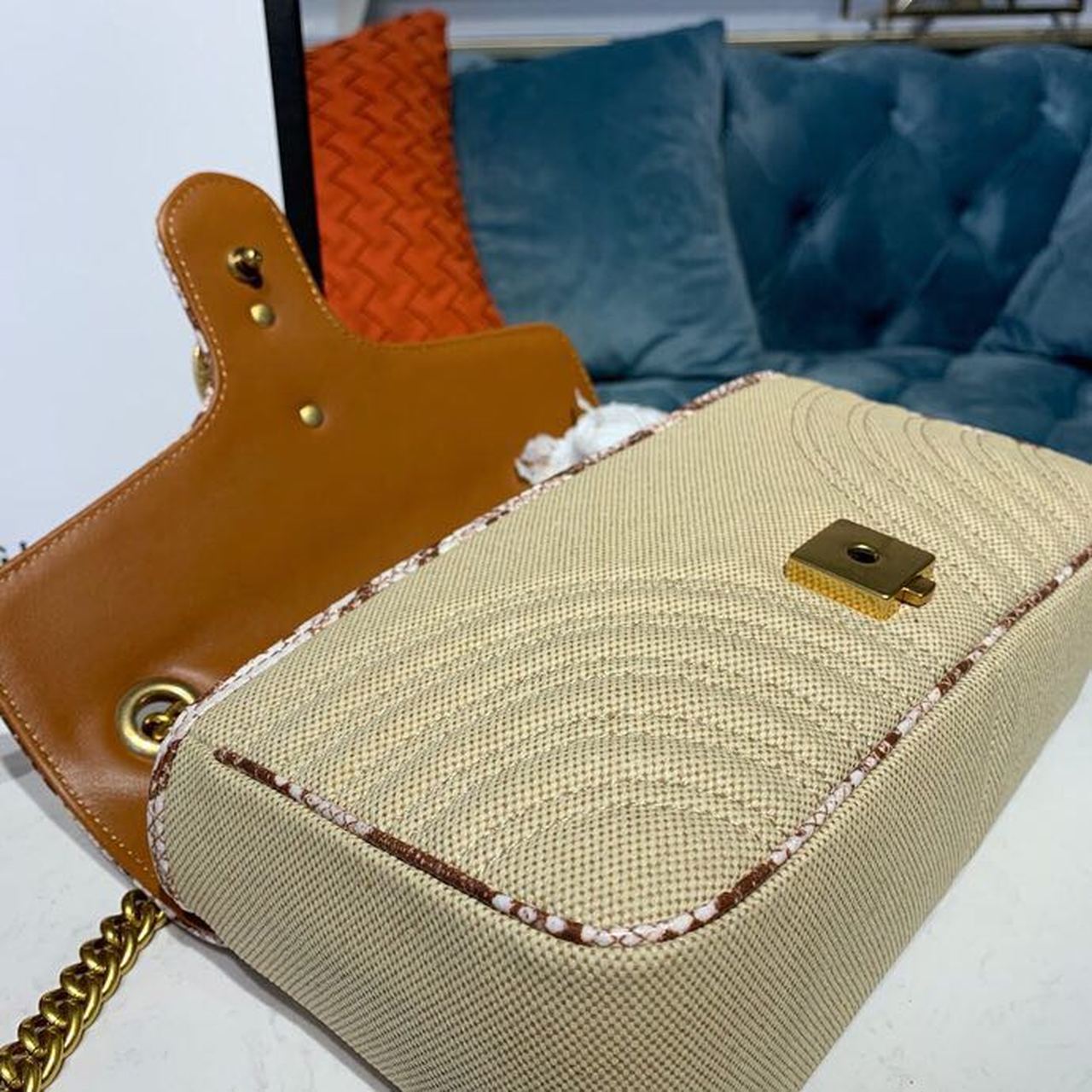 gg Marmont Raffia Straw Shoulder Bag Cream/Brown/Beige gg Chevron Matelassé Raffia Effect Fabric For Women 10in/26cm gg 443497
