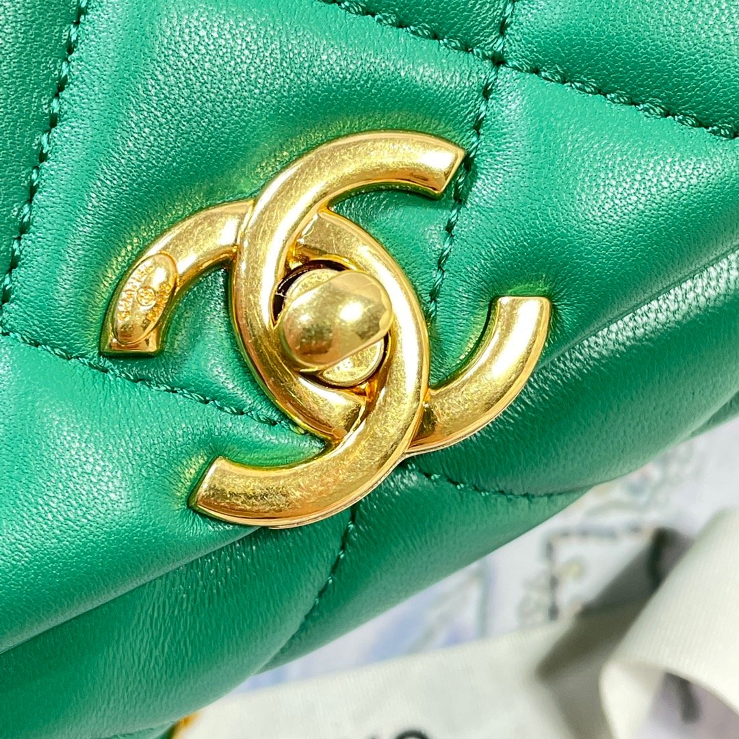 Chanel Flap Bag Gold Hardware Green For Women, Women’s Handbags, Shoulder Bags 7.9in/20cm AS3366