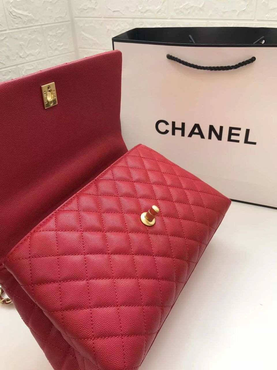 ChanelLarge Flap Bag With Top Handle Red For Women, Women’s Handbags, Shoulder And Crossbody Bags 11in/28cm A92991
