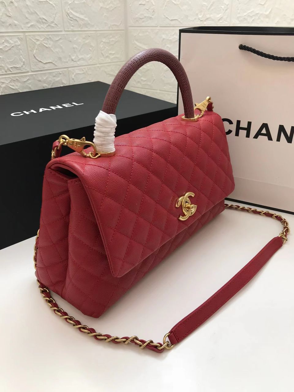 ChanelLarge Flap Bag With Top Handle Red For Women, Women’s Handbags, Shoulder And Crossbody Bags 11in/28cm A92991