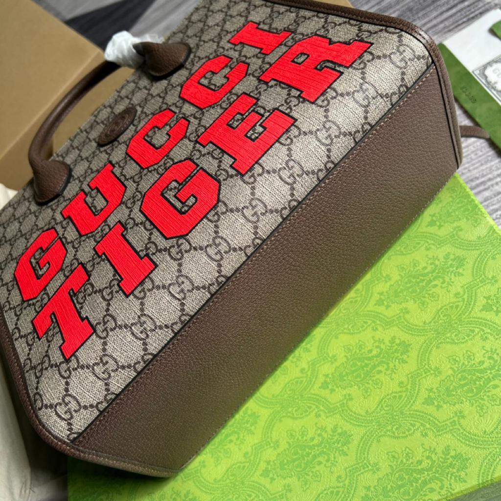 gg Tiger gg Medium Tote Bag Beige And Ebony gg Supreme Canvas Brown For Women 14.8in/37.6cm gg 687827 US7EC 9396