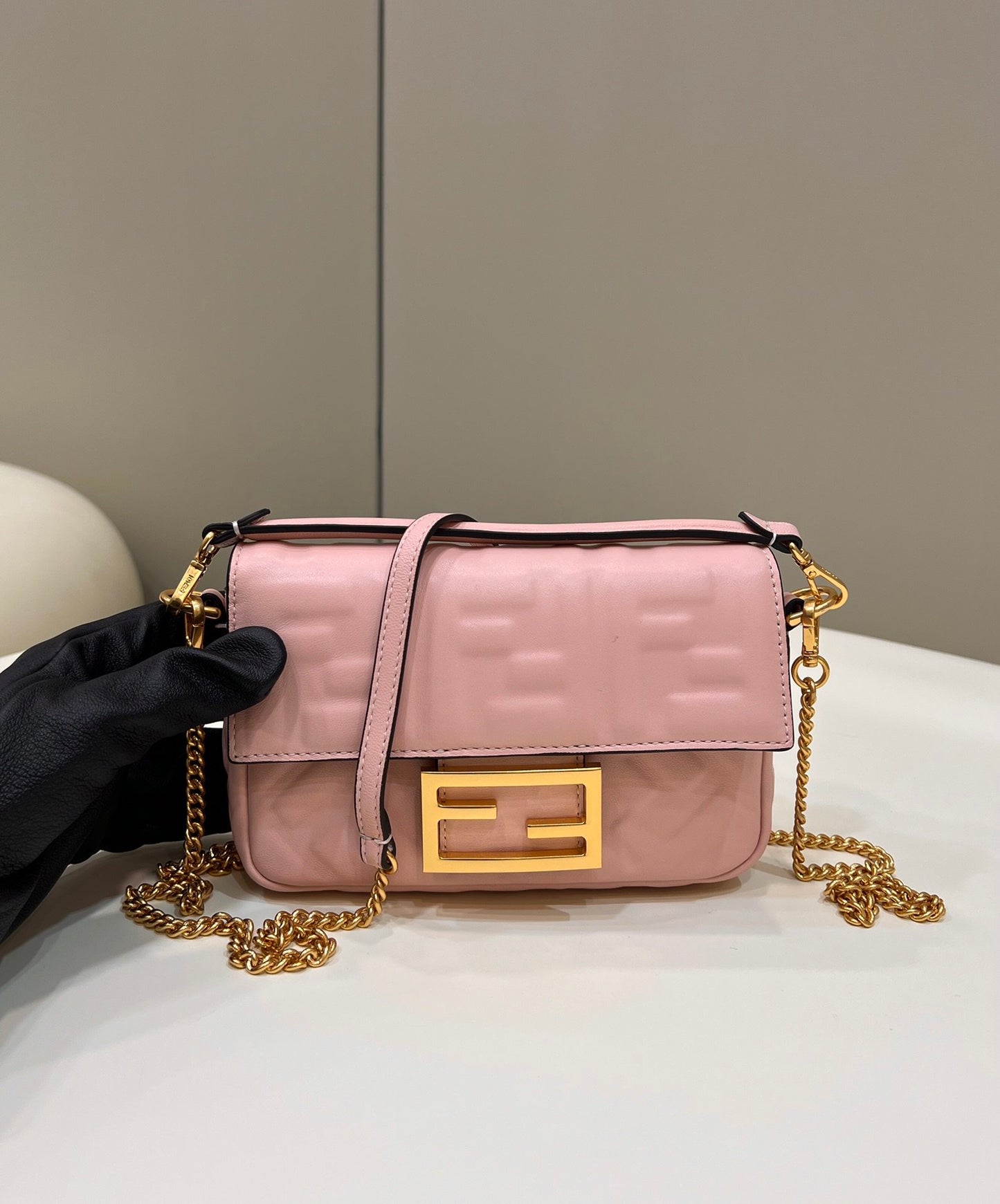 FI Baguette Pink For Women, Women’s Handbags, Shoulder And Crossbody Bags 7.5in/19cm FF 8BS017