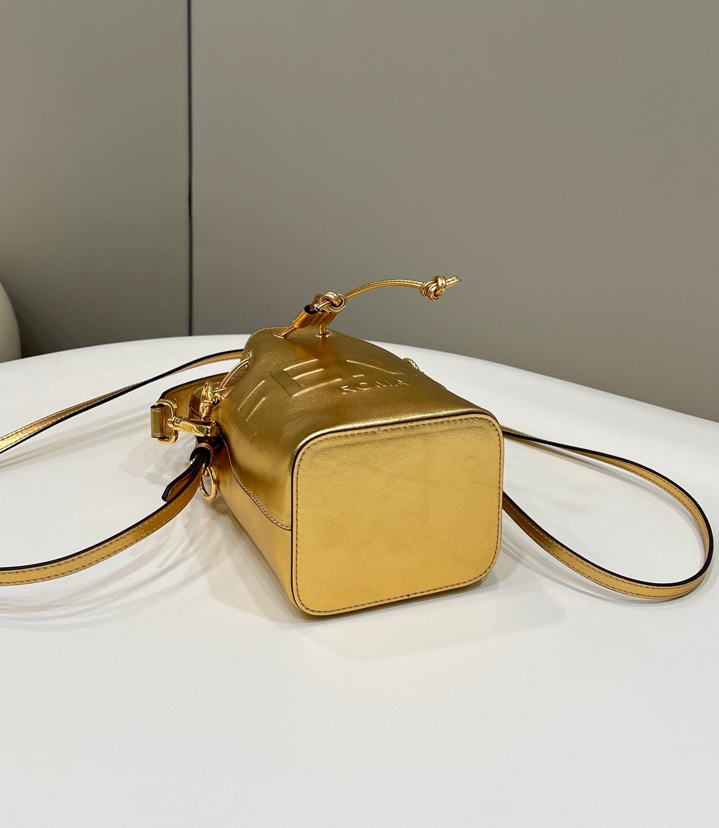 FI Mon Tresor Gold For Women, Women’s Handbags, Shoulder And Crossbody Bags 7in/18cm FF 8BS010AK61F1GNN