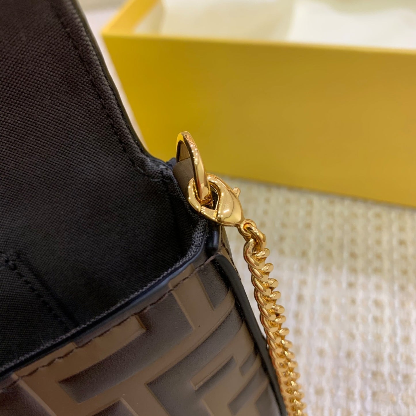 FI Wallet On Chain With Pouches Brown For Women, Women’s Handbags, Shoulder And Crossbody Bags 8.4in/21.5cm FF 8BS032AAFMF13VK