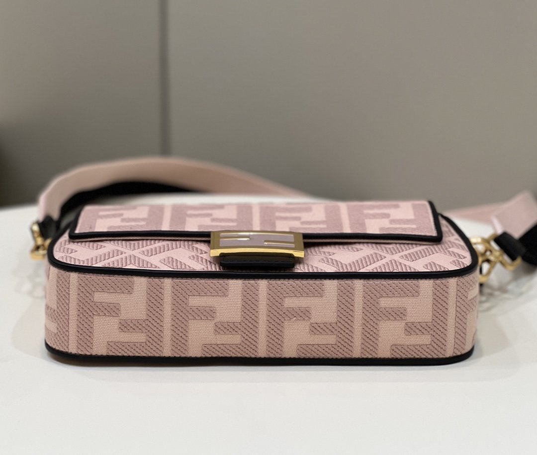 FI Baguette Light Pink For Women, Women’ Handbags, Shoulder And Crossbody Bags 10.6in/27cm FF 8BR600