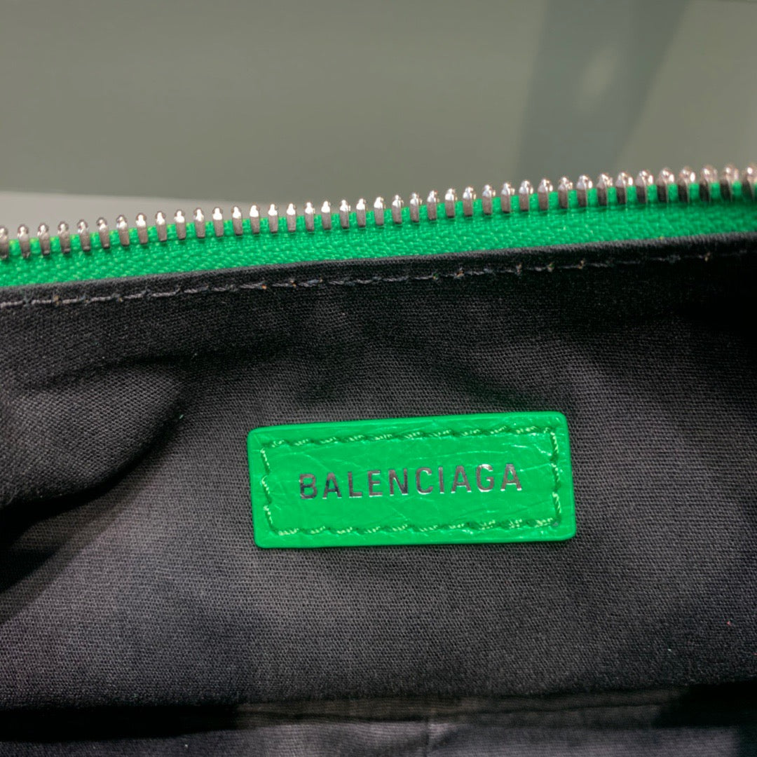 Balen Le Cagole XS Shoulder Bag In Green, For Women, Bags 10.2in/26cm 6713091VG9Y3809