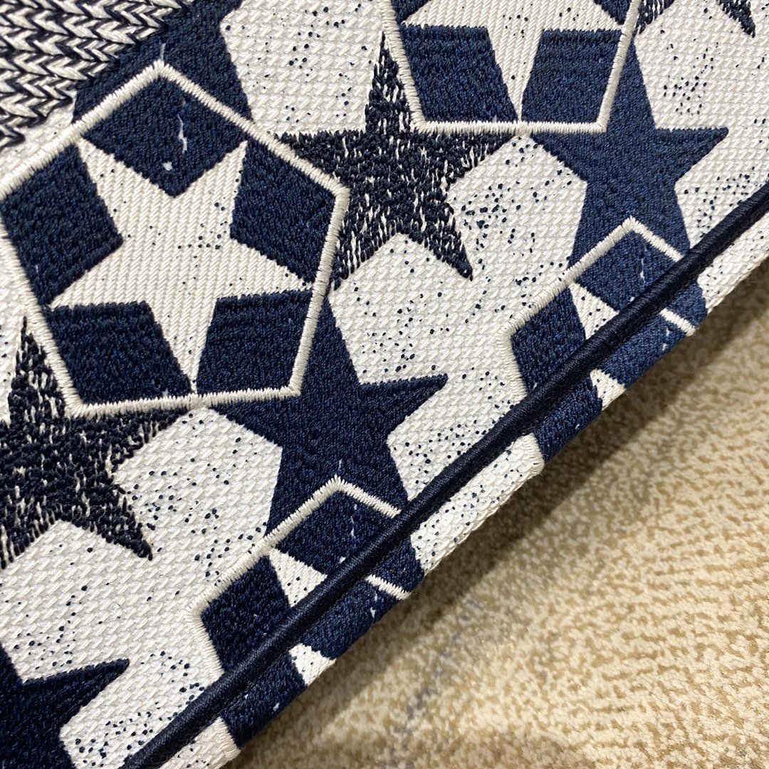 DI Medium Book Tote Bag in Étoile Embroidery Bag, Blue/White, For Women Women’s Handbags, 36cm CD