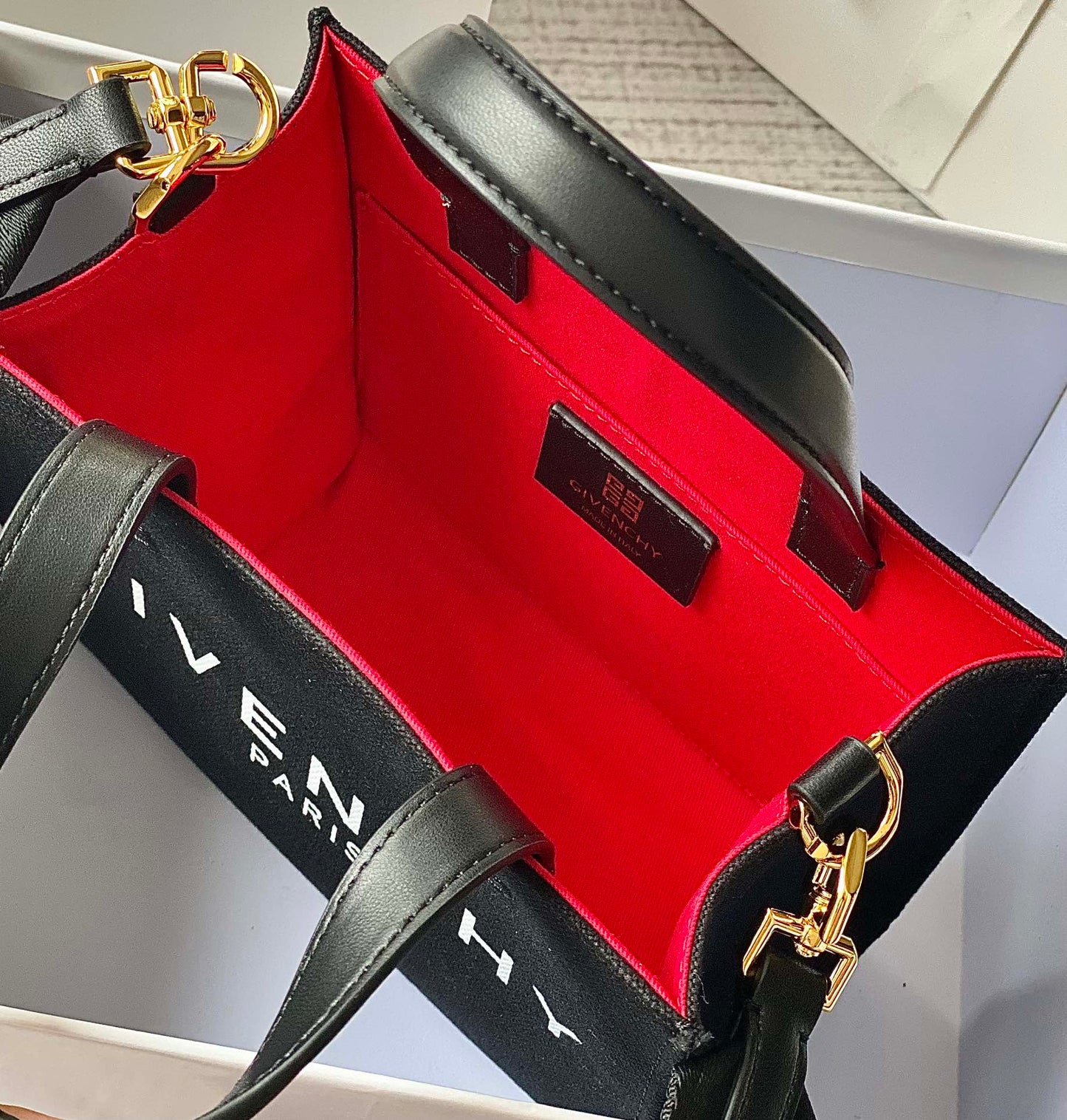 gv Medium G Tote Shopper Bag Canvas Black/Red For Women, Handbags, Shoulder Bags 7.5in/19cm GVC