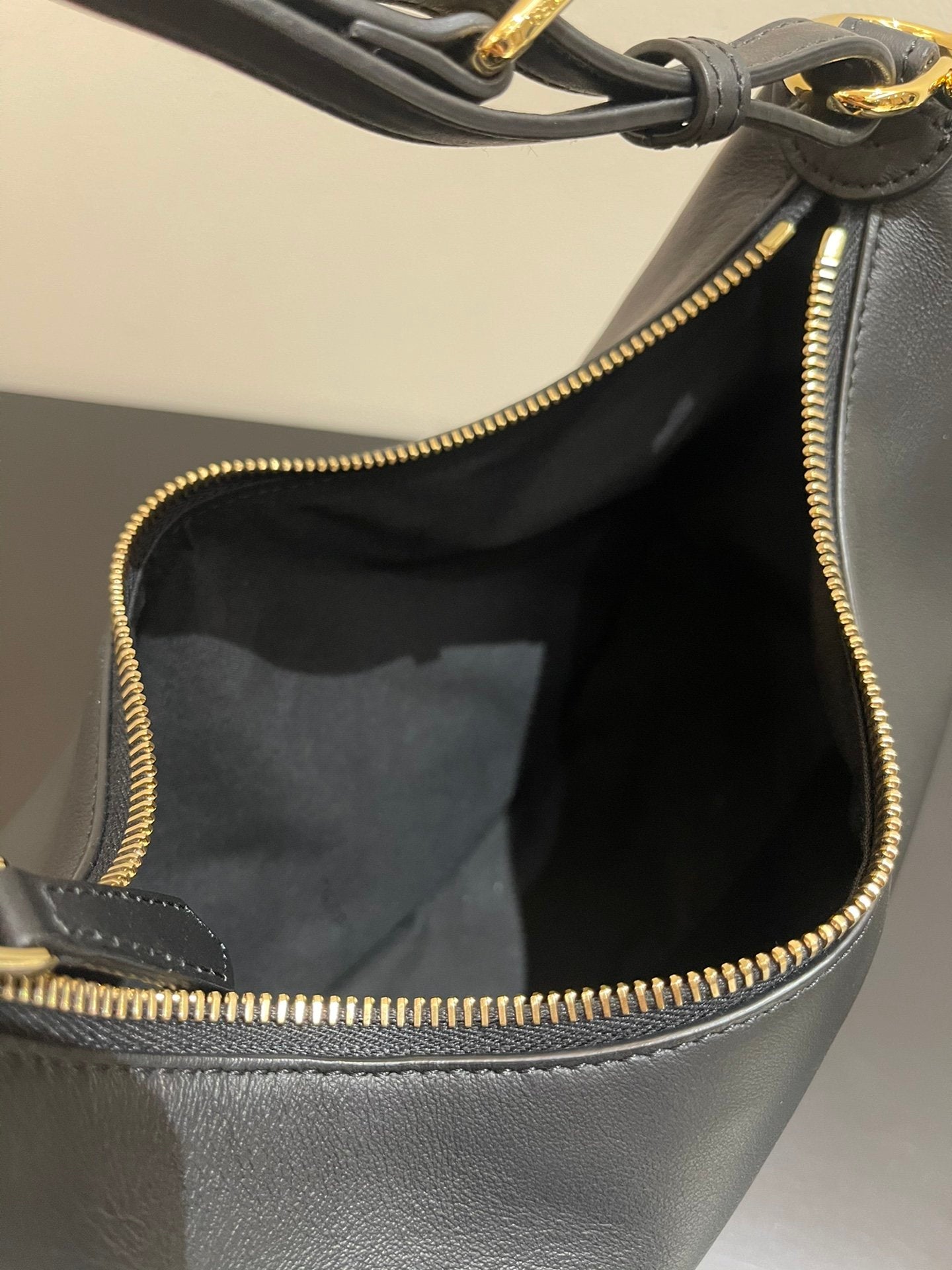 FI FIgraphy Small Black For Women, Women’s Handbags, Shoulder Bags 11.4in/29cm 8BR798A5DYF1HEJ