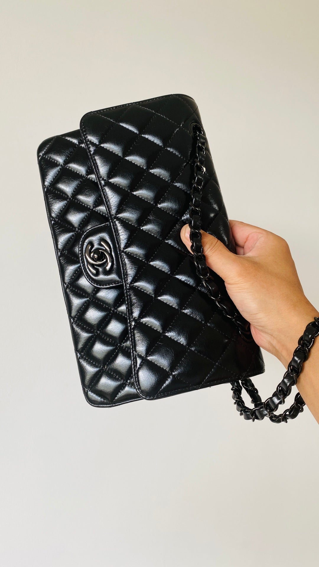 ChanelSmall Classic Handbag Black For Women, Women’s Bags 9.1in/23cm