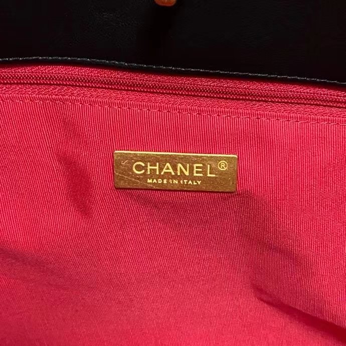 ChanelShopping ChanelBag 19 Black For Women, Women’s Bags 16in/41cm