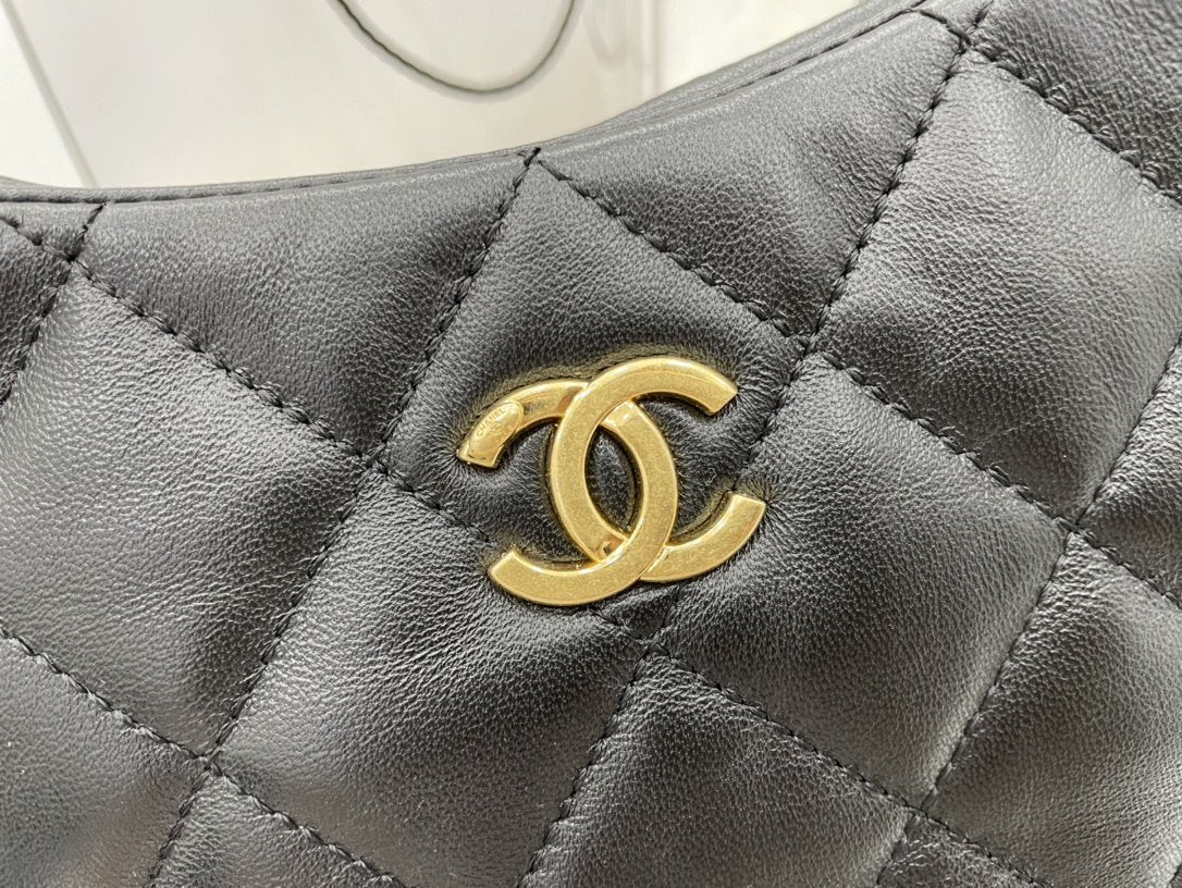 ChanelHobo Handbag Black For Women, Women’s Bags 9.4in/24cm AS3562 B09178 94305
