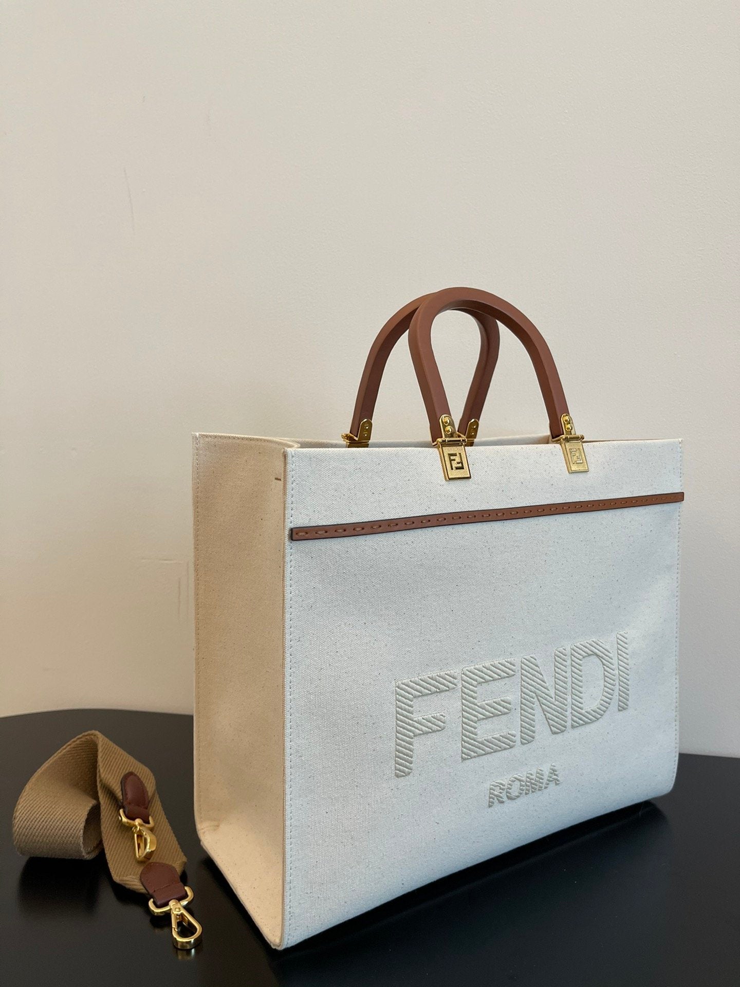FI Sunshine Large Tote Bag Light Grey For Women, Women’s Handbags, Shoulder Bags 15.7in/40cm FF 8BH372