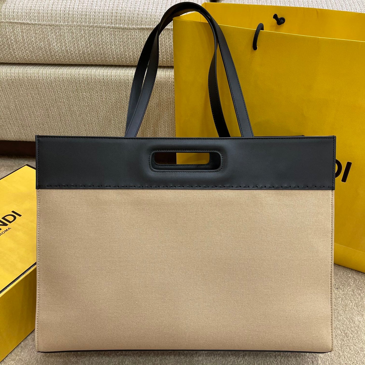 FI Canvas Tote Bag Cream/Black For Women, Women’s Handbags 18.1in/46cm FF 7VA480